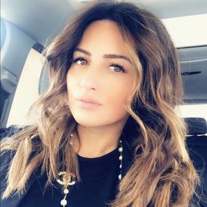 Meet your Posher, Bita